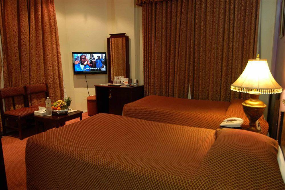 Windsor Tower Hotel Manama Eksteriør billede
